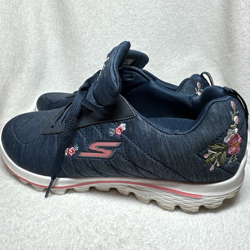 Skechers Women's Shoes With Floral Embroidery Design GoGolf Relaxed For Size 7.5 - Picture 5 of 16